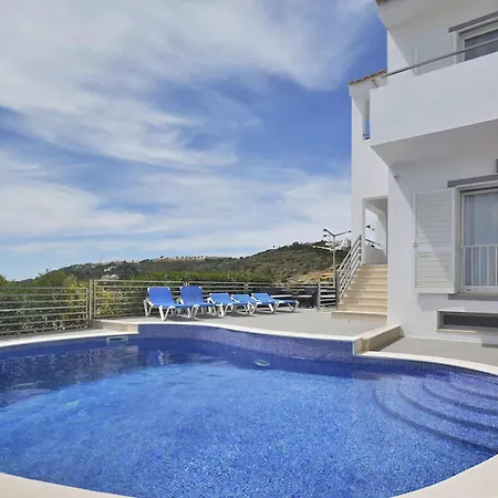 Luxury With Pool Steps From Marina & Old Tow Albufeira